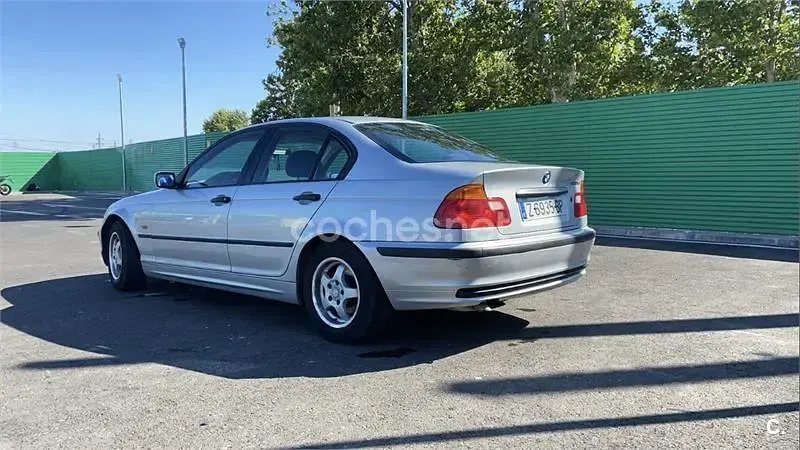 Usado BMW 320 136 CV (100 kW) 2000 Gris / plata Berlina