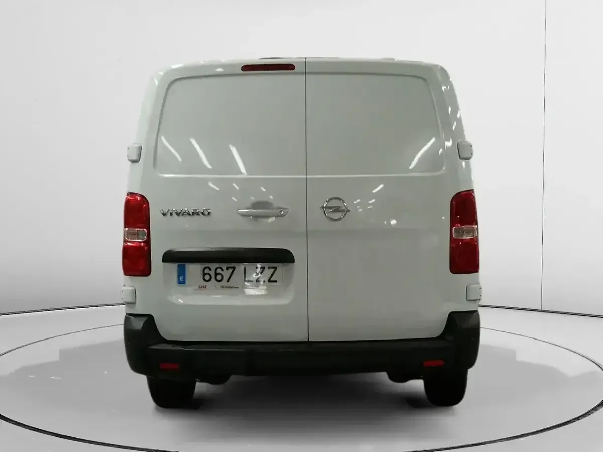 Usado Opel Vivaro-e Combi S 102 CV (75 kW) 2022 Blanco Monovolumen