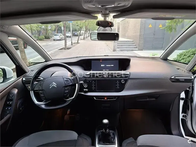 Usado Citroën C4 Picasso Live 120 CV (88 kW) 2016 Blanco Monovolumen