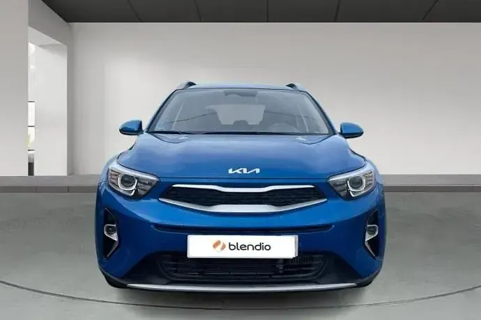 Usado Kia Stonic 101 CV (74 kW) 2025 Azul SUV