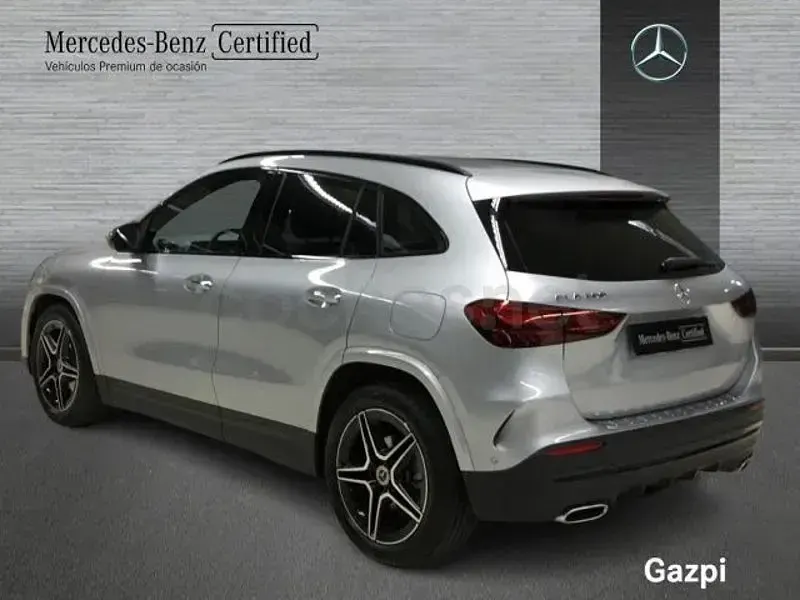 Nuevo Mercedes GLA200 163 CV (119 kW) 2026 Gris / plata SUV