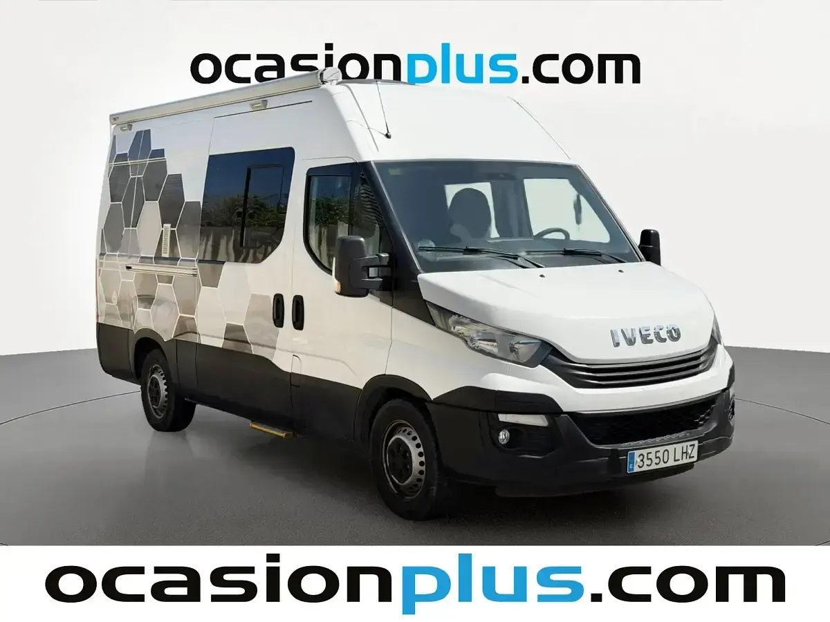 Usado Iveco Daily 156 CV (114 kW) 2020 Blanco Berlina
