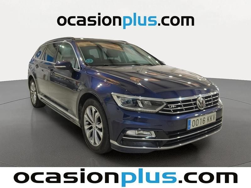 Usado VW Passat Exclusive 150 CV (110 kW) 2018 Azul Familiar