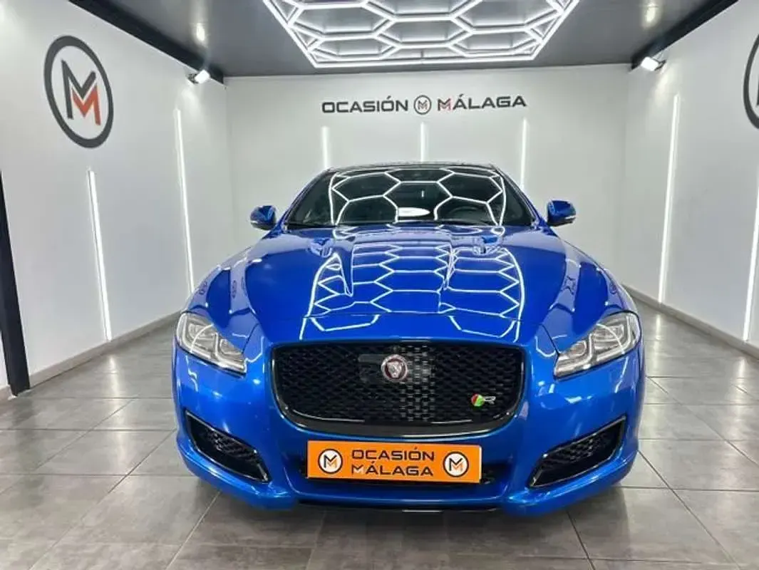 Usado Jaguar XJ R 575 CV (422 kW) 2018 Negro Berlina