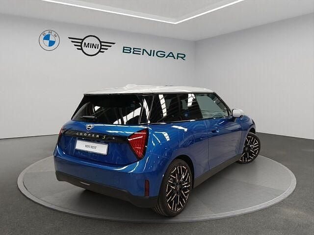 Usado Mini Cooper SE Essential 160 kW (218 CV) 2024 Azul Utilitario