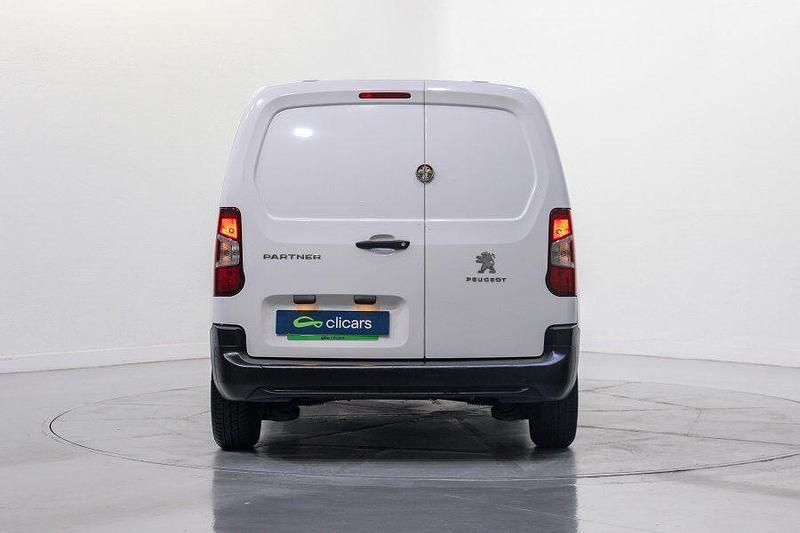 Usado Peugeot Partner S 100 CV (73 kW) 2022 Blanco Monovolumen
