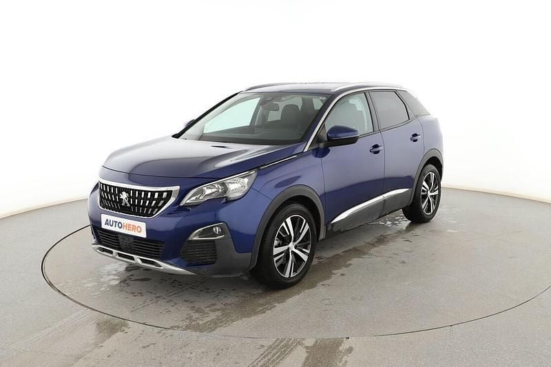 Usado Peugeot 3008 Allure 130 CV (95 kW) 2019 Azul SUV