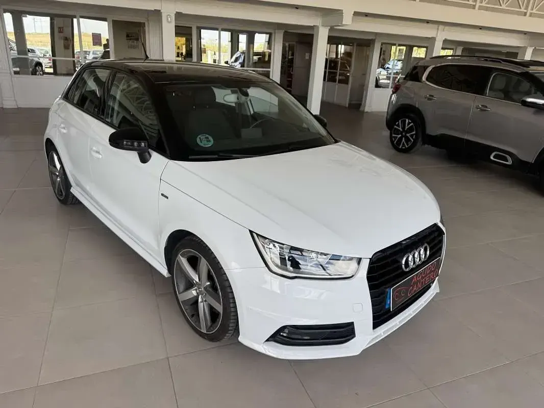 Usado Audi A1 Sportback Attraction 116 CV (85 kW) 2018 Blanco Utilitario