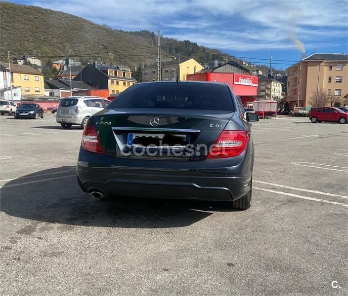 Usado Mercedes C220 170 CV (125 kW) 2014 Berlina