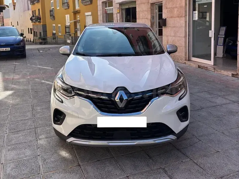 Usado Renault Captur Zen 140 CV (102 kW) 2022 Blanco SUV