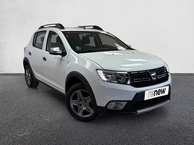 Usado Dacia Sandero Stepway Ambiance 90 CV (66 kW) 2017 Blanco Berlina