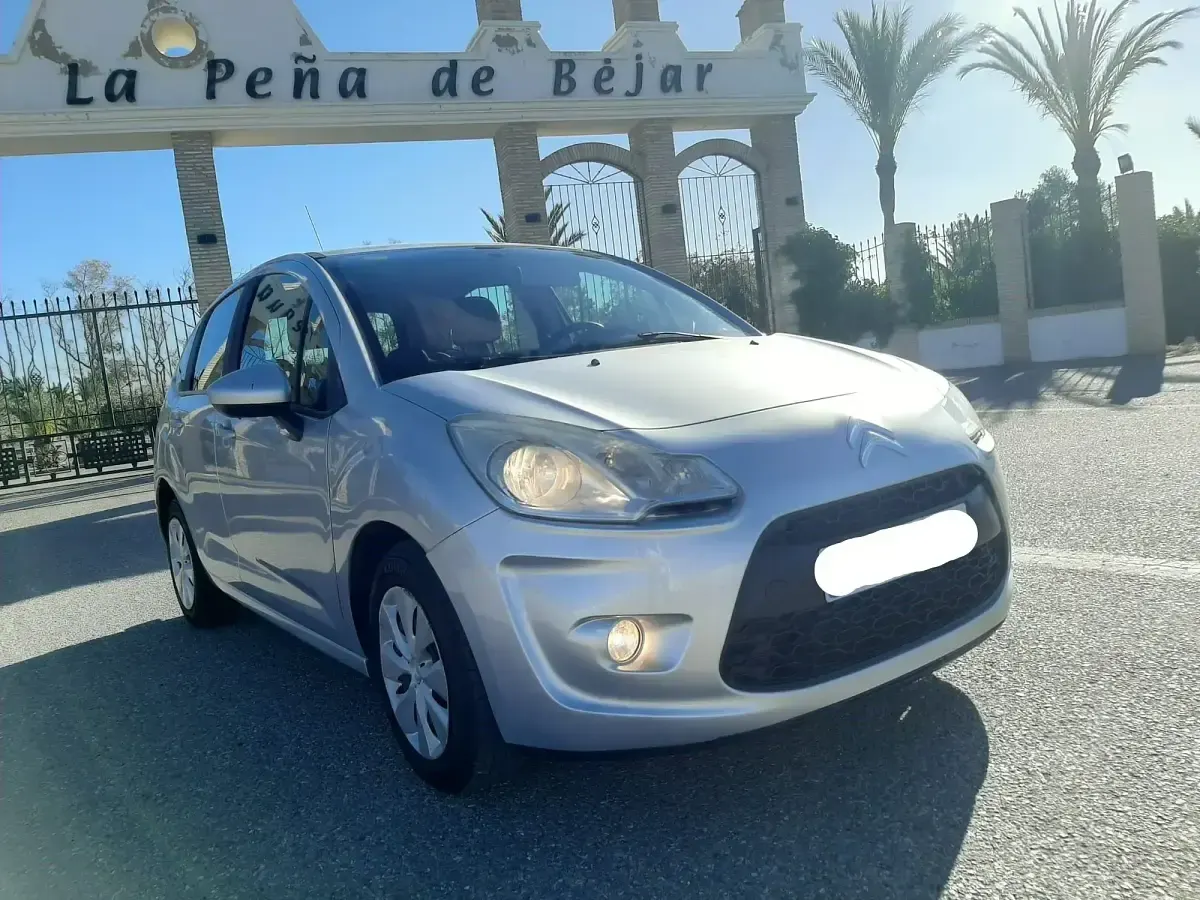 Usado Citroën C3 Exclusive 90 CV (66 kW) 2010 Gris