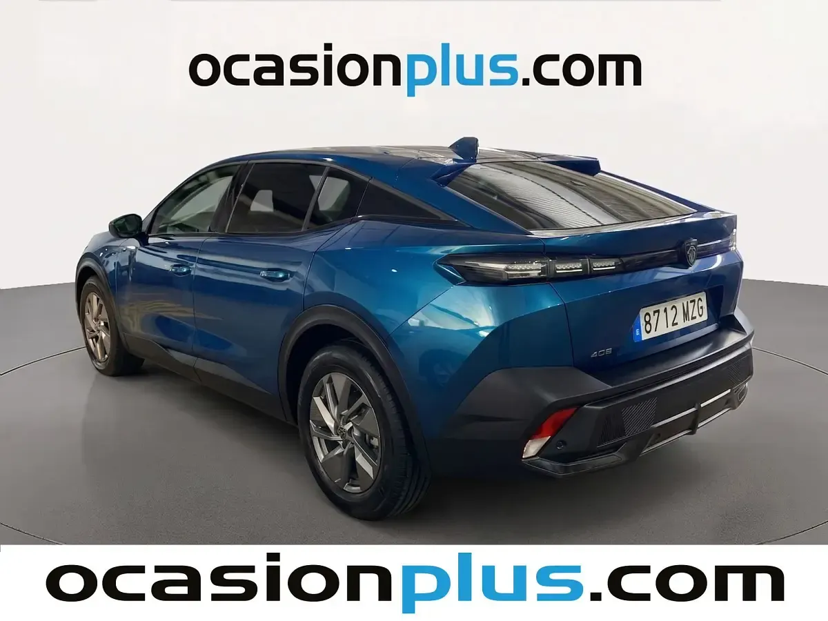 Usado Peugeot 408 Allure 136 CV (100 kW) 2025 Azul SUV