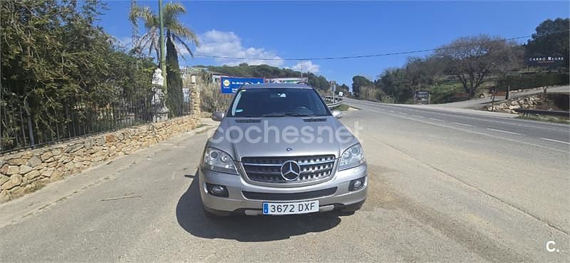 Usado Mercedes ML350 272 CV (200 kW) 2006 Gris / plata SUV