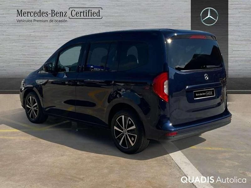 Usado Mercedes 180 116 CV (85 kW) 2024 Azul Berlina