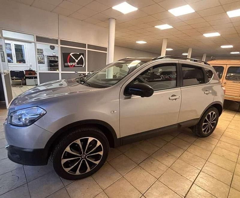 Usado Nissan Qashqai 110 CV (80 kW) 2013 Gris SUV