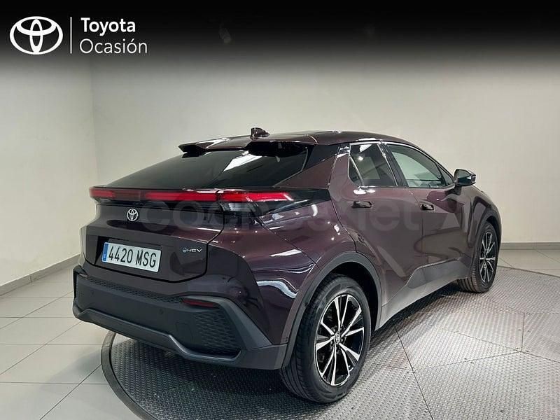 Usado Toyota C-HR Advance 140 CV (102 kW) 2024 Violeta / lila SUV