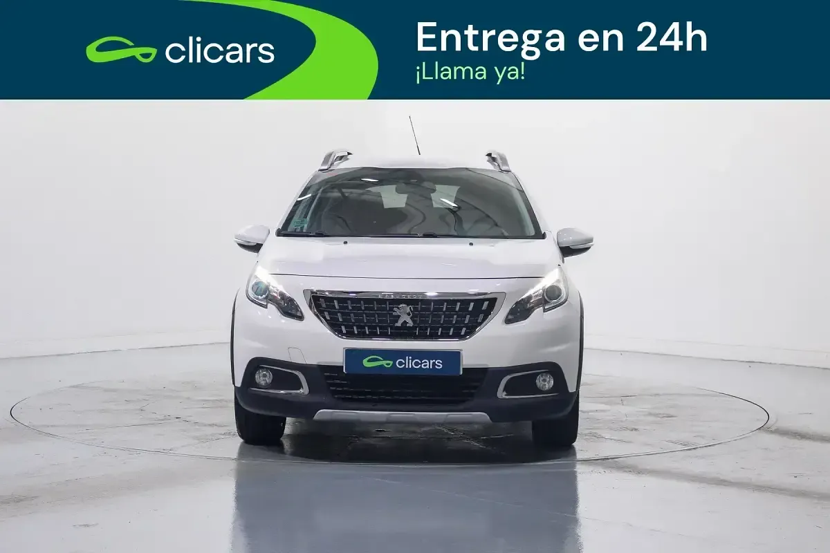 Usado Peugeot 2008 Allure 110 CV (80 kW) 2018 Blanco SUV