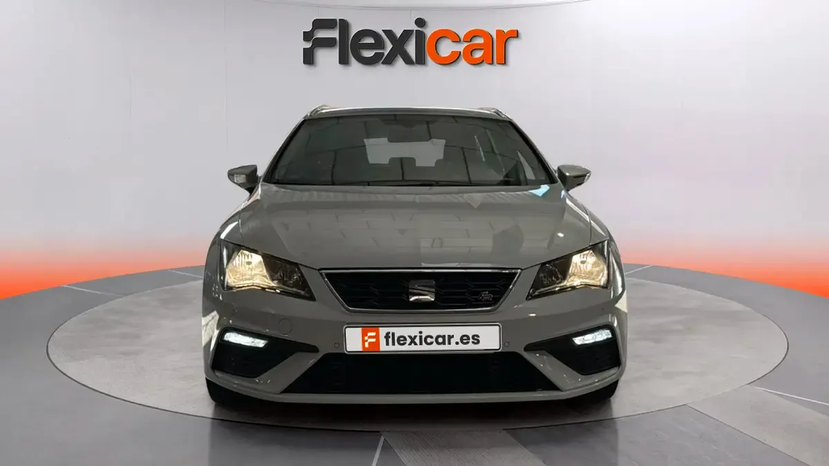 Usado Seat Leon FR 150 CV (110 kW) 2017 Blanco Berlina