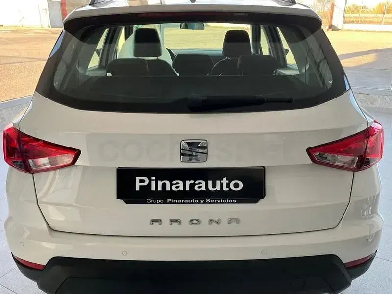Usado Seat Arona Reference 95 CV (69 kW) 2020 Blanco SUV