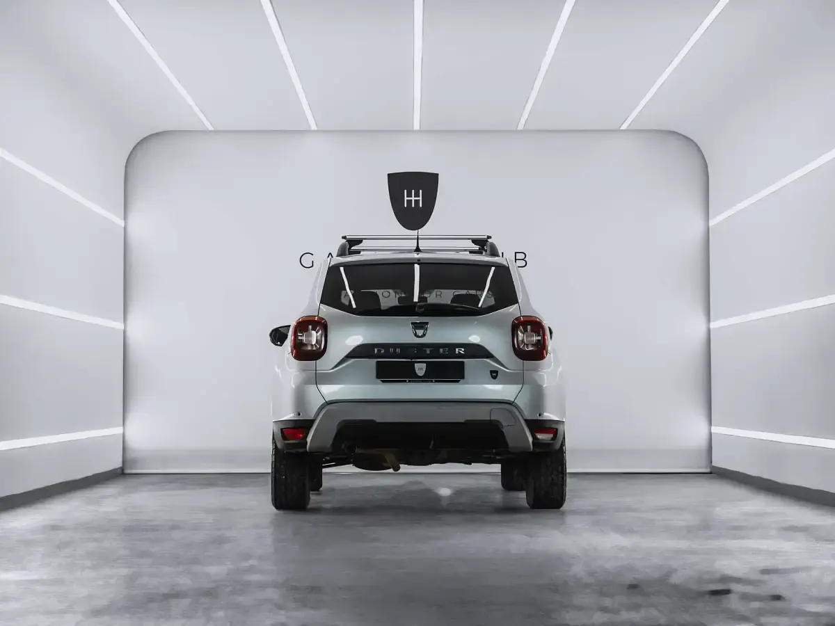 Usado Dacia Duster Comfort 125 CV (91 kW) 2018 Gris / plata SUV