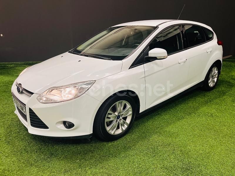 Blanco Usado 2012 Ford Focus Sport Berlina | 6499 € (Precio justo) - Imagen 1/4