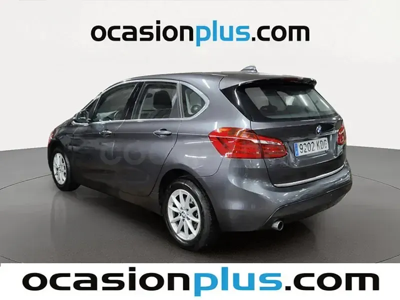 Usado BMW 218 150 CV (110 kW) 2017 Gris / plata Familiar