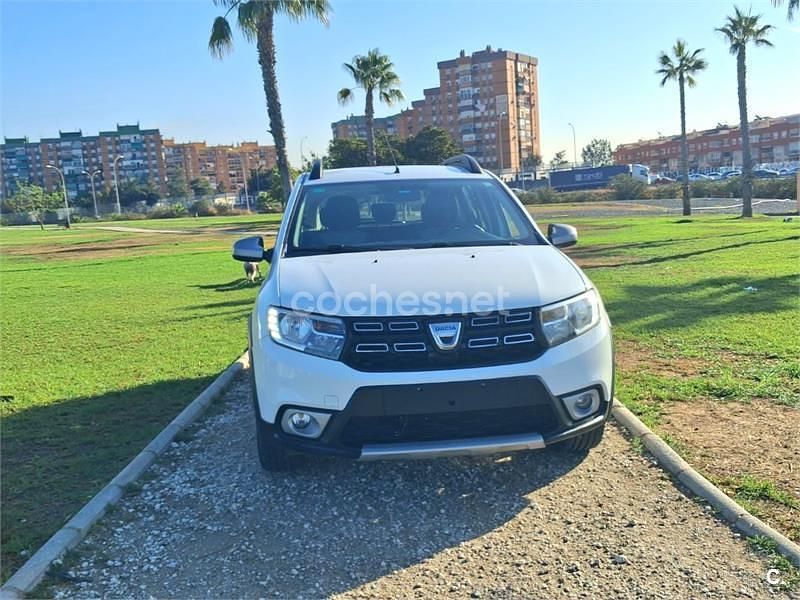 Blanco Usado 2017 Dacia Sandero Stepway Berlina | 6500 € (Super precio) - Imagen 1/4