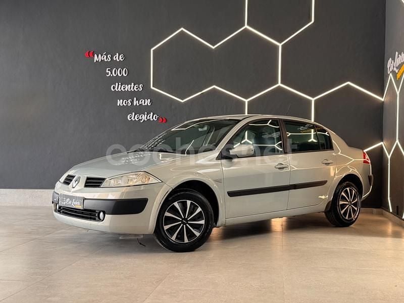 Usado Renault Mégane II Expression 80 CV (58 kW) 2004 Beige Berlina