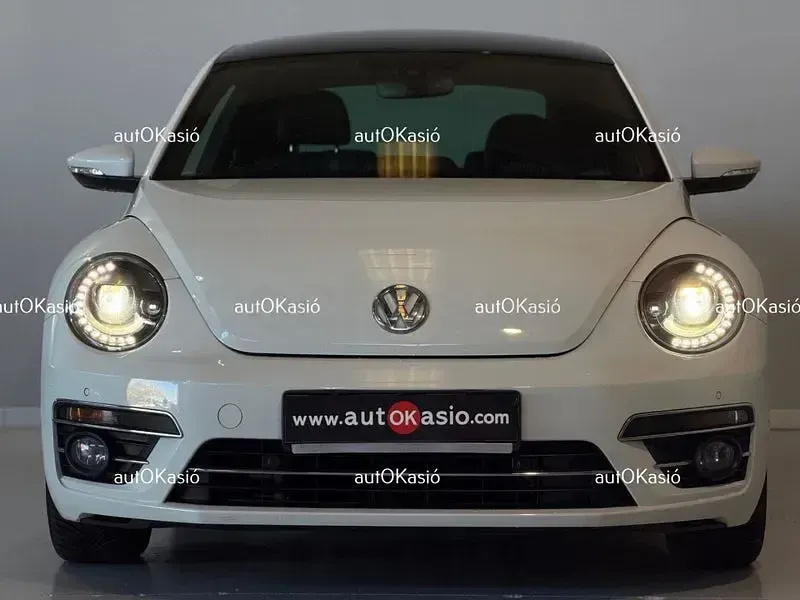 Usado VW Beetle Design 105 CV (77 kW) 2016 Blanco Utilitario