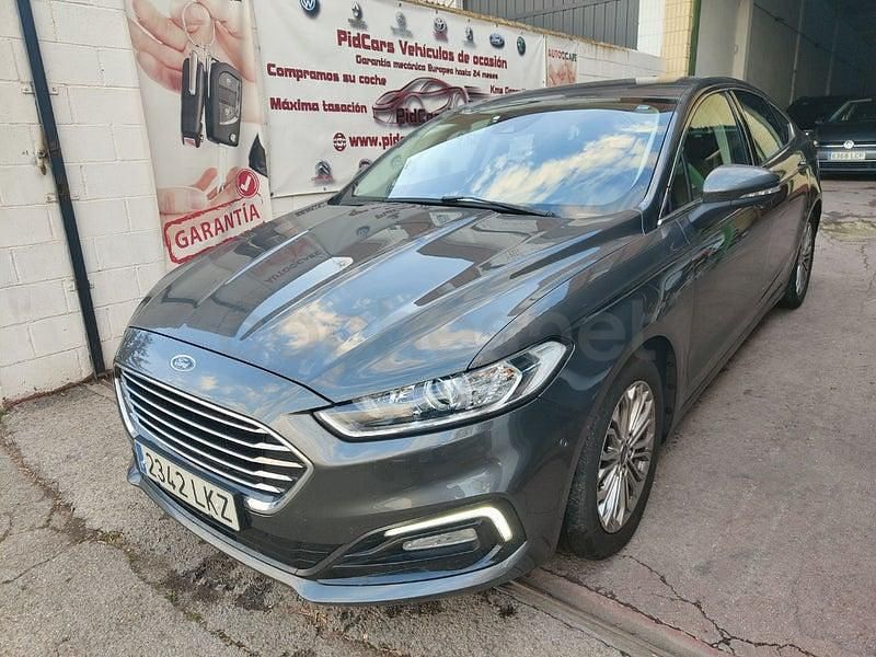 Gris / plata Usado 2020 Ford Mondeo Titanium Berlina | 13.300 € (Precio justo) - Imagen 1/4