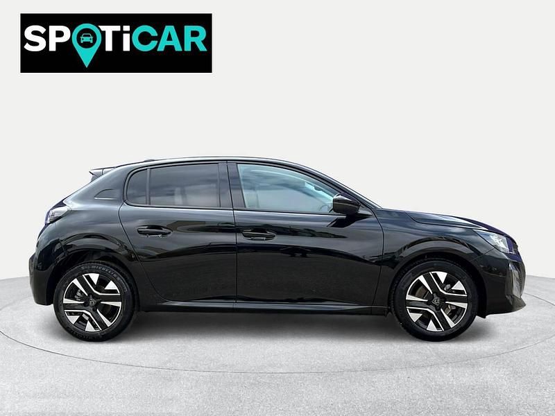 Usado Peugeot 208 Allure 100 CV (73 kW) 2025 Negro Utilitario