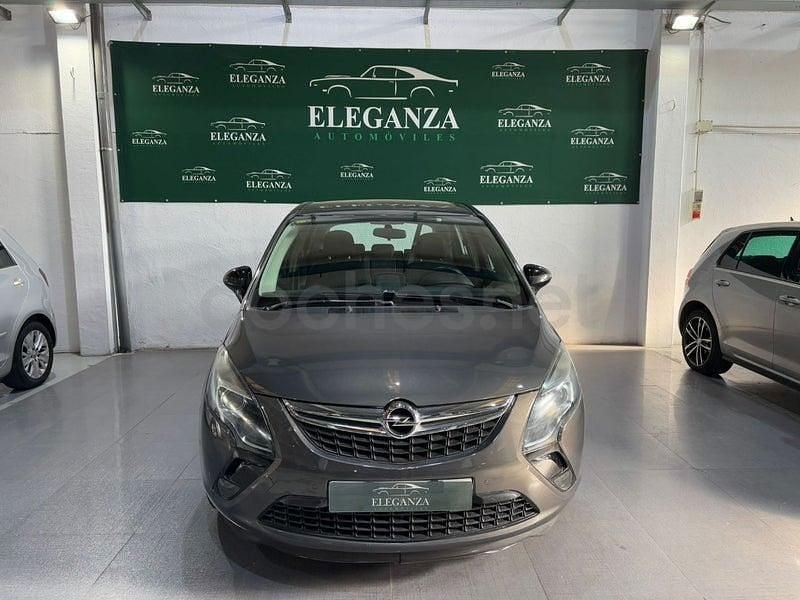 Usado Opel Zafira Tourer Excellence 136 CV (100 kW) 2016 Beige Monovolumen