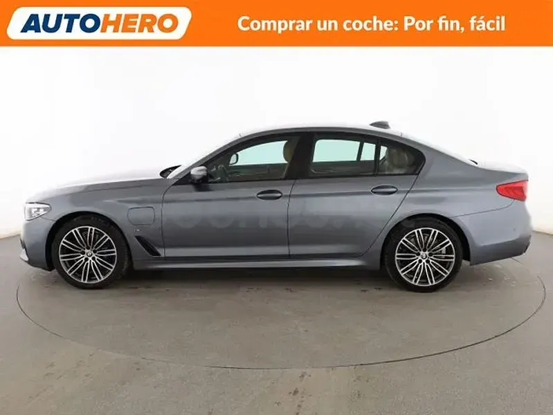 Usado BMW 530e Comfort Edition 252 CV (185 kW) 2020 Gris / plata Berlina