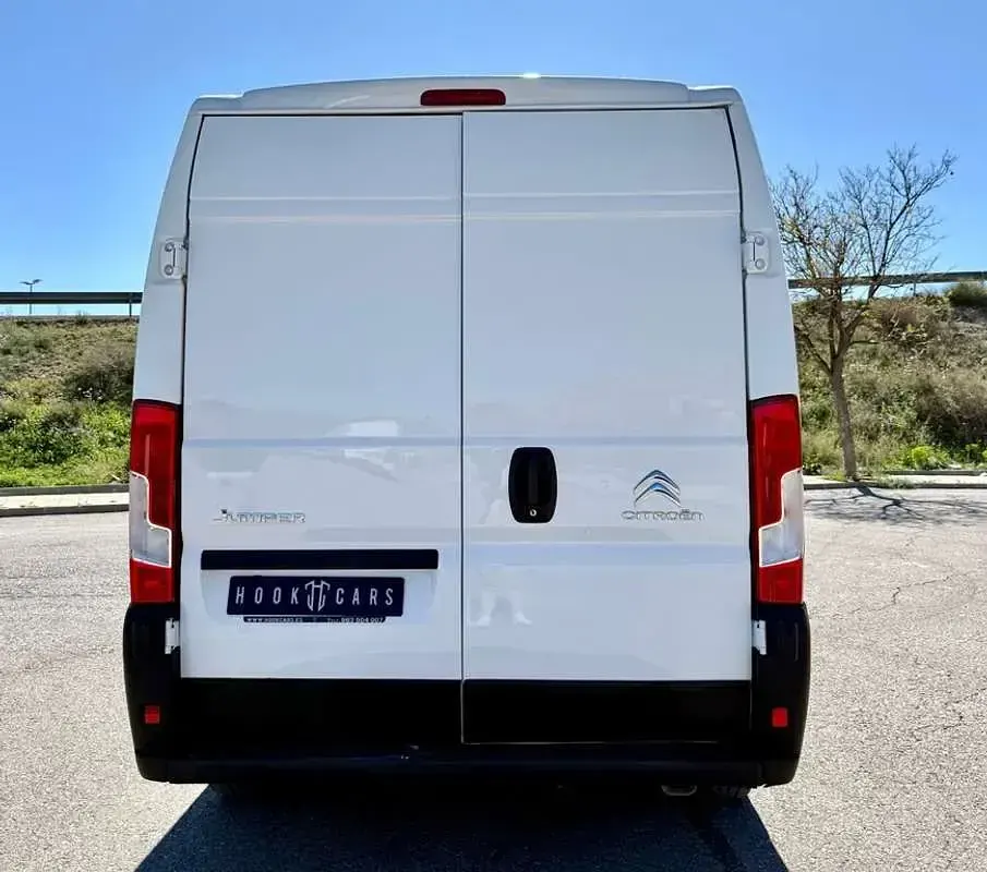 Usado Citroën Jumper 120 CV (88 kW) 2020 Blanco Monovolumen