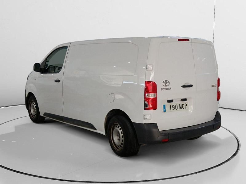 Usado Toyota Proace 103 CV (75 kW) 2022 Blanco Monovolumen