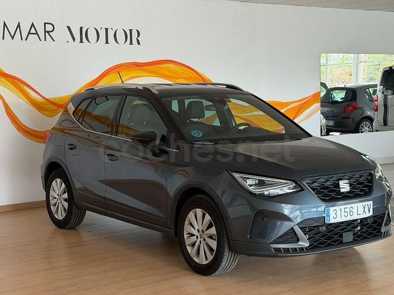 Usado Seat Arona FR 110 HP (80 kW) 2022 Cinzento SUV