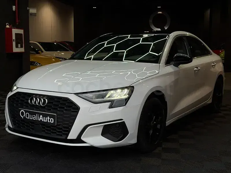 Usado Audi A3 Advanced Plus 110 CV (80 kW) 2022 Blanco Berlina