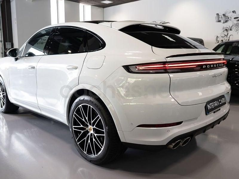 Usado Porsche Cayenne 519 CV (381 kW) 2024 Blanco SUV