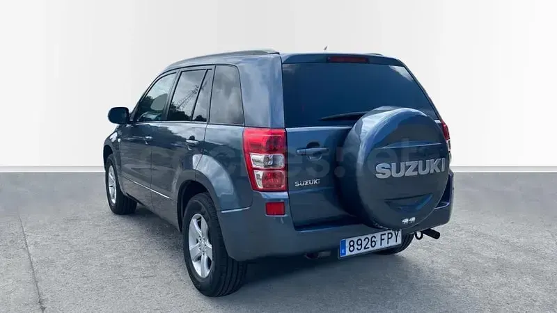 Usado Suzuki Grand Vitara 140 CV (102 kW) 2007 Gris / plata SUV