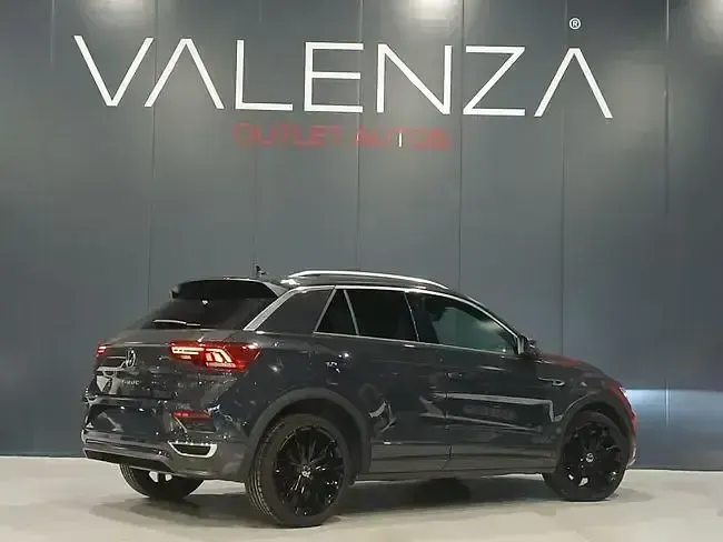 Occasion VW T-Roc R-line 150 ch (110 kW) 2022 Gris SUV