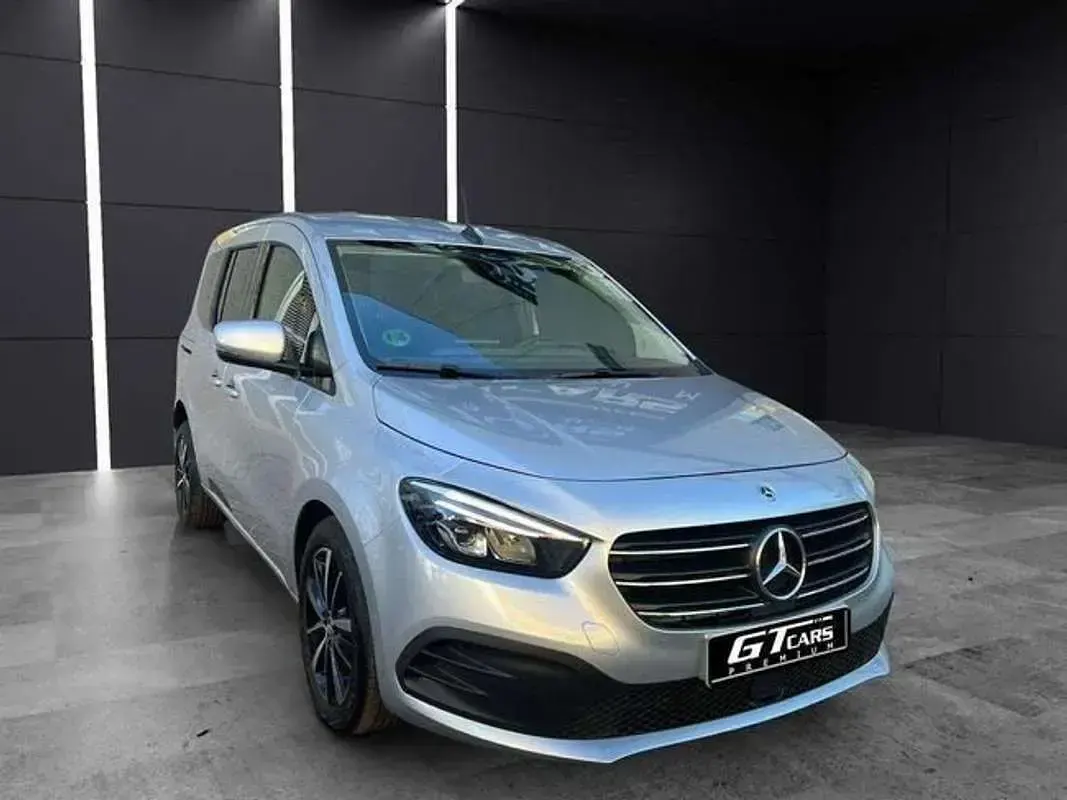 Usado Mercedes T160 95 CV (69 kW) 2023 Plateado Monovolumen