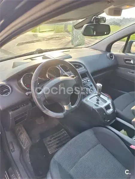 Usado Peugeot 5008 Sport 110 CV (80 kW) 2010 Negro Monovolumen