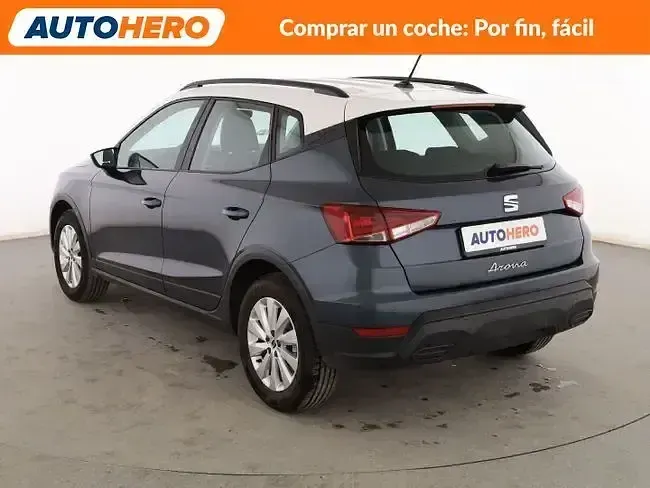 Usado Seat Arona Style 110 CV (80 kW) 2024 Gris SUV