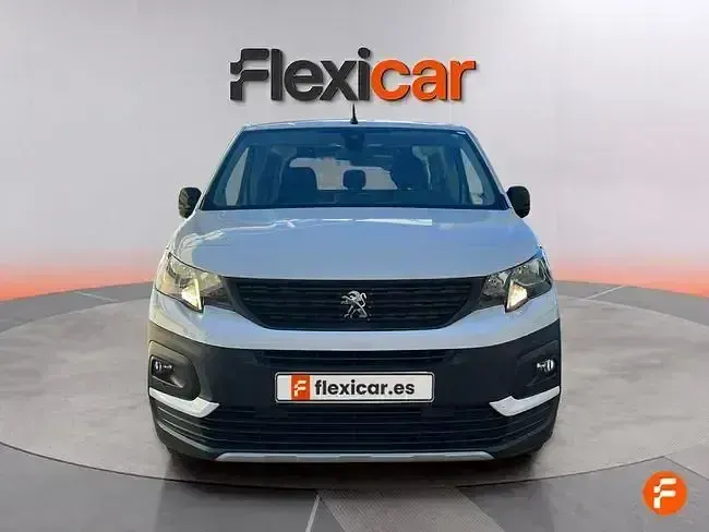 Usado Peugeot Rifter Active 102 CV (75 kW) 2023 Blanco Monovolumen