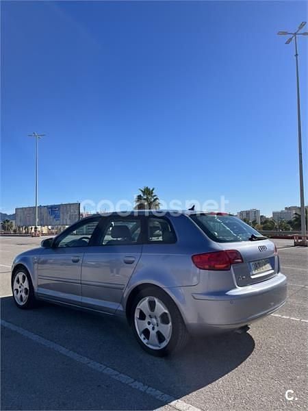 Usado Audi A3 Attraction 140 CV (102 kW) 2005 Azul Utilitario