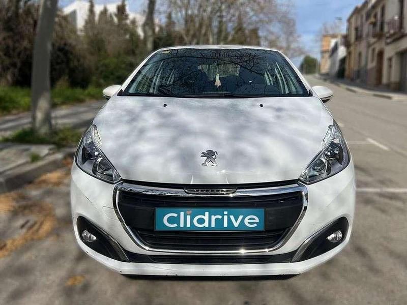 Usado Peugeot 208 Access 75 CV (55 kW) 2016 Blanco Utilitario