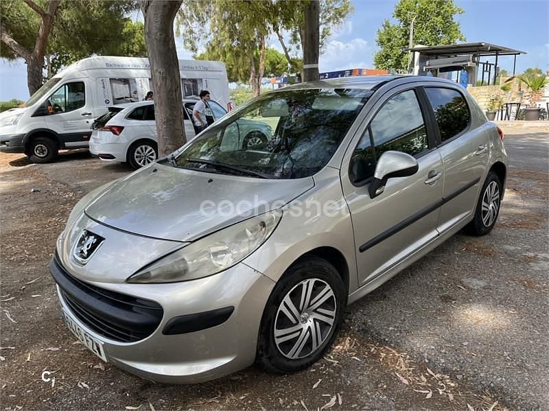 Gris / plata Usado 2008 Peugeot 207 Familiar | 2990 € (Buen precio) - Imagen 1/4