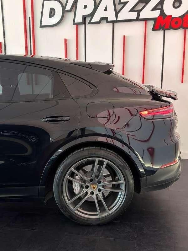 Usado Porsche Cayenne 462 CV (339 kW) 2020 Negro SUV
