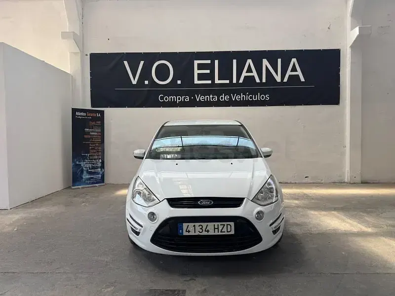 Usado Ford S-MAX Limited 140 CV (102 kW) 2014 Blanco Monovolumen